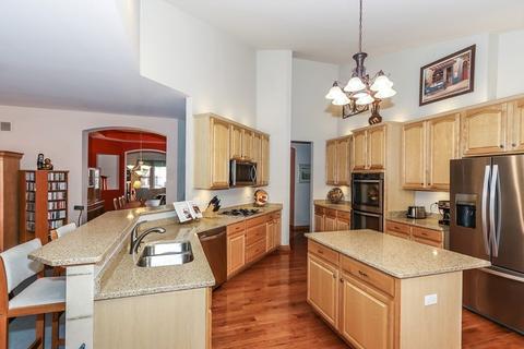 398 Fairway Dr, Bartlett, IL 60103 photo 13
