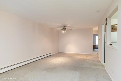 173 Gregory St #15, Aurora, IL 60504 photo 3