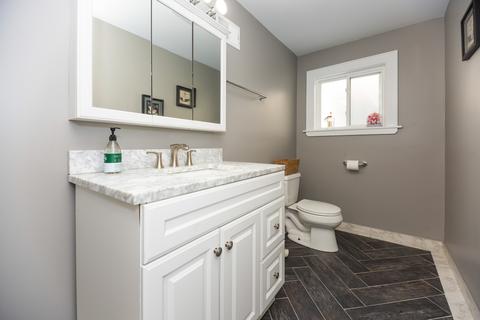 1153 Willson Dr, Des Plaines, IL 60016 photo 9