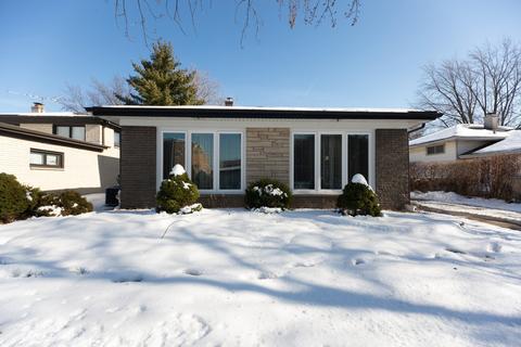 1153 Willson Dr, Des Plaines, IL 60016 photo 1