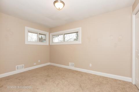 906 E 8th St, Lockport, IL 60441 photo 10