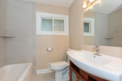 906 E 8th St, Lockport, IL 60441 photo 13