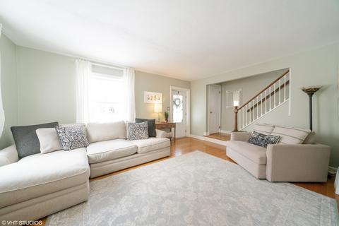 823 S Wheaton Ave, Wheaton, IL 60189 photo 4