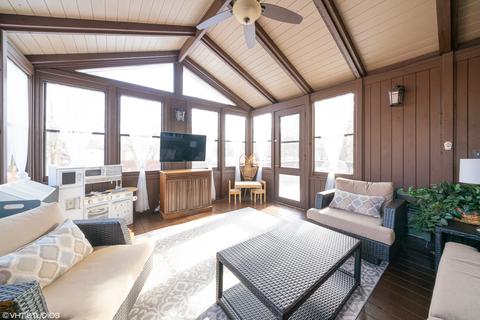 823 S Wheaton Ave, Wheaton, IL 60189 photo 10