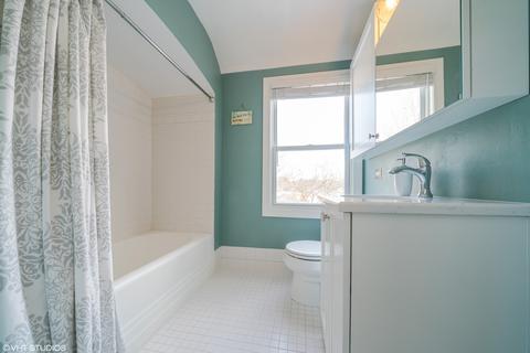 823 S Wheaton Ave, Wheaton, IL 60189 photo 14