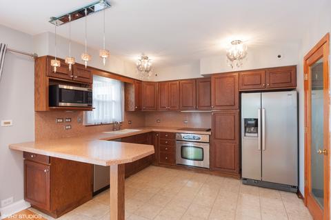 16 E Stonegate Dr, Prospect Heights, IL 60070 photo 2