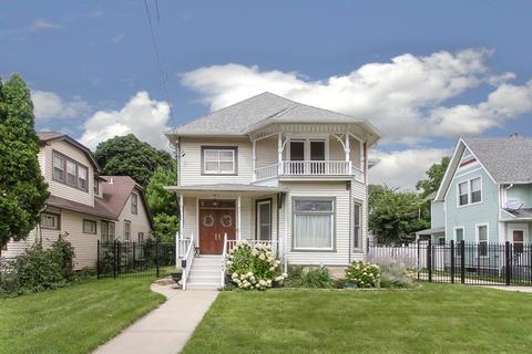 464 Laurel St, Elgin, IL 60120 photo 1