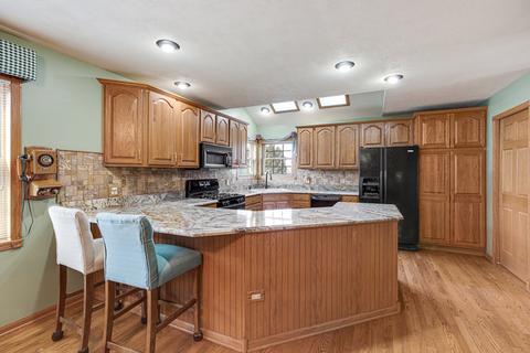 17919 Springbrook Cir, Union, IL 60180 photo 13