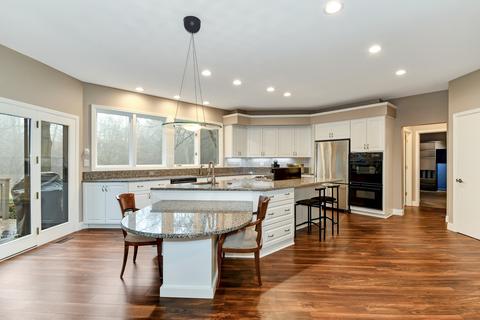 6205 Squire Ln, Willowbrook, IL 60527 photo 9