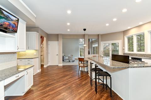 6205 Squire Ln, Willowbrook, IL 60527 photo 10