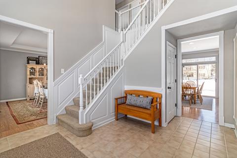 1372 Angle Tarn, West Dundee, IL 60118 photo 5
