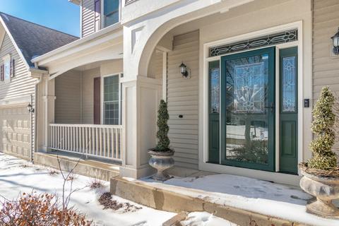 1372 Angle Tarn, West Dundee, IL 60118 photo 3