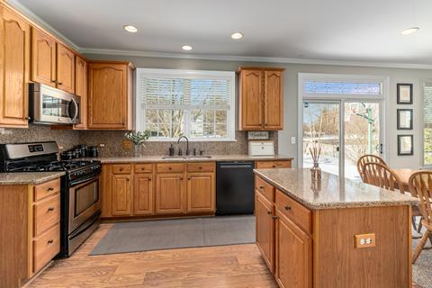 1372 Angle Tarn, West Dundee, IL 60118 photo 14