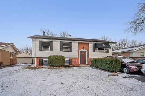 12839 E Playfield Dr, Crestwood, IL 60418 photo 1
