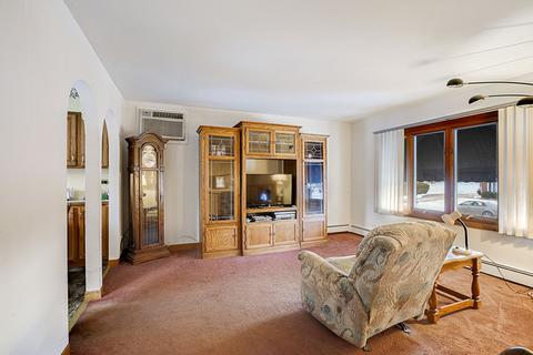 12839 E Playfield Dr, Crestwood, IL 60418 photo 3
