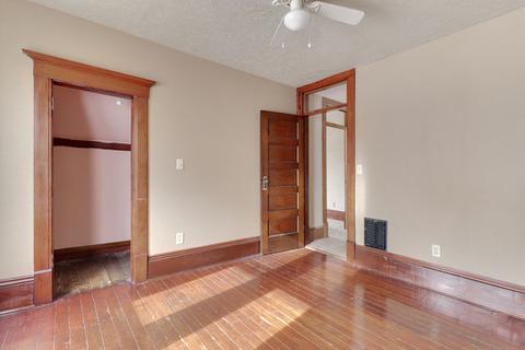 910 S Madison St, Bloomington, IL 61701 photo 21