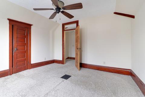 910 S Madison St, Bloomington, IL 61701 photo 23