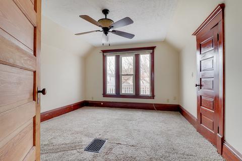 910 S Madison St, Bloomington, IL 61701 photo 22