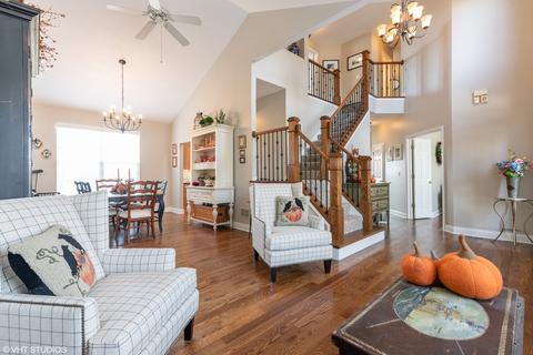 1437 Spring Leaf, West Dundee, IL 60118 photo 4