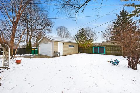 31 Saint Armand Ln, Wheeling, IL 60090 photo 23