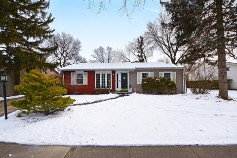 31 Saint Armand Ln, Wheeling, IL 60090 photo 1