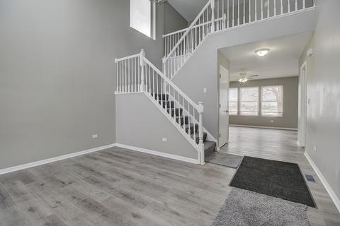 5906 Emerald Pointe Dr, Plainfield, IL 60586 photo 3