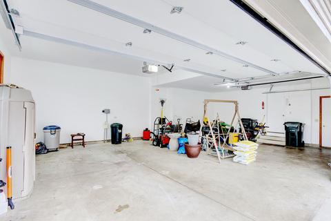 11013 E Riviera Dr, Spring Grove, IL 60081 photo 31