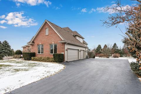 11013 E Riviera Dr, Spring Grove, IL 60081 photo 2