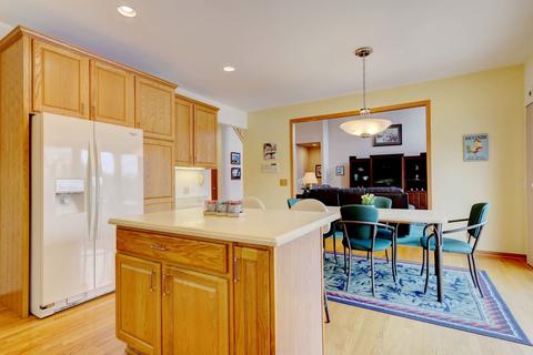 11013 E Riviera Dr, Spring Grove, IL 60081 photo 17