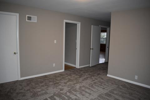 651 Normal Rd, Dekalb, IL 60115 photo 23