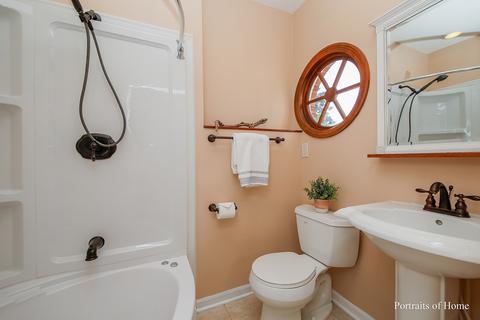 716 Grange Ct, Wheaton, IL 60189 photo 15