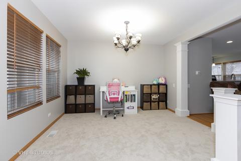 1765 Delta Dr, Aurora, IL 60503 photo 9