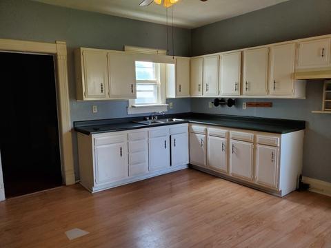 512 E 3rd St, Rock Falls, IL 61071 photo 3