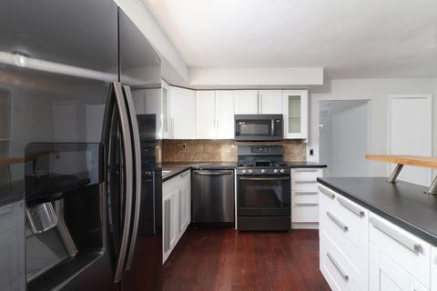 403 E Locust St, Normal, IL 61761 photo 9