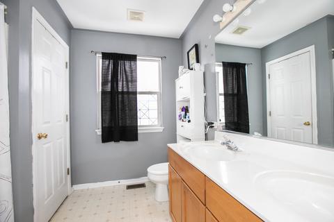 1004 Dewey St, Harvard, IL 60033 photo 16