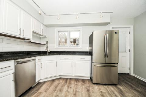 8832 Dee Rd, Des Plaines, IL 60016 photo 5