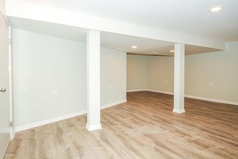 8832 Dee Rd, Des Plaines, IL 60016 photo 19