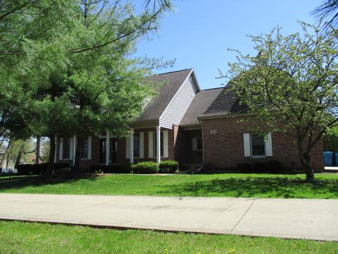 2217 Pulaski St, Peru, IL 61354 photo 2