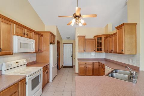 312 Covey Ct, Normal, IL 61761 photo 2