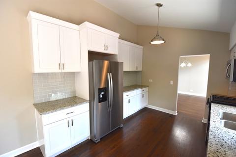 25 Kyle Ct, Willowbrook, IL 60527 photo 7