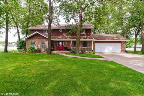 390 S Comet Dr, Braidwood, IL 60408 photo 1