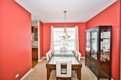 5936 Chatham Dr, Hoffman Estates, IL 60192 photo 7