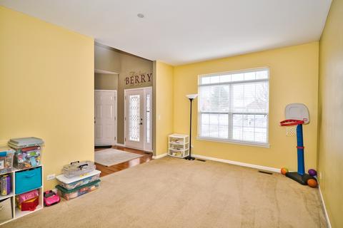 5936 Chatham Dr, Hoffman Estates, IL 60192 photo 17