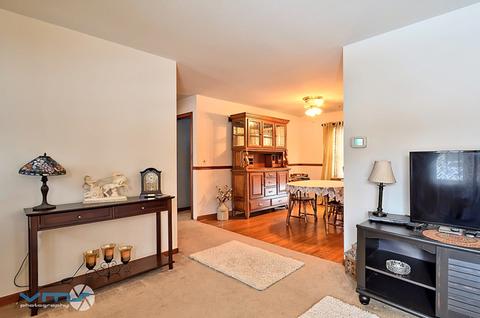 833 Kate St, Elgin, IL 60123 photo 9