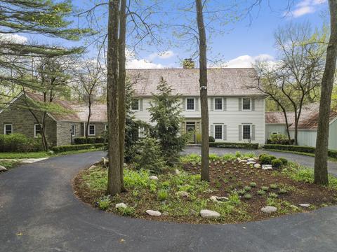 33 W675 Mare Barn Ln, Wayne, IL 60184 photo 2
