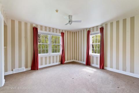 33 W675 Mare Barn Ln, Wayne, IL 60184 photo 19