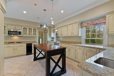 33 W675 Mare Barn Ln, Wayne, IL 60184 photo 5