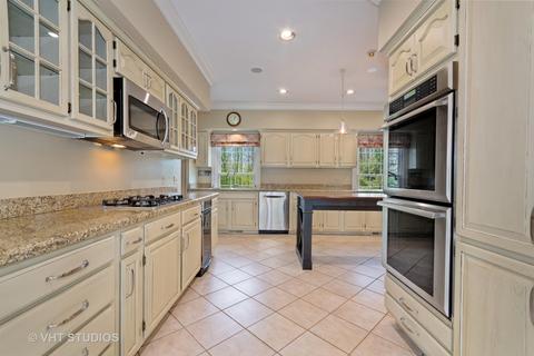 33 W675 Mare Barn Ln, Wayne, IL 60184 photo 6