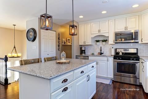 113 E Mcclellan St, Bartlett, IL 60103 photo 9