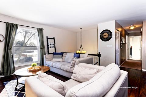 113 E Mcclellan St, Bartlett, IL 60103 photo 6